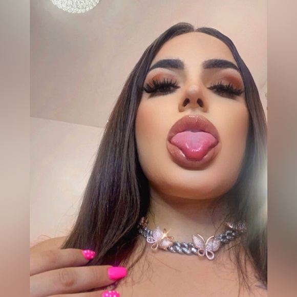 Meet your Posher ❣︎ ˚₊· ͟͟͞͞➳❥ 𝐏𝐨𝐬𝐡 𝐀𝐦𝐛𝐚𝐬𝐬𝐚𝐝𝐨𝐫 𝐈𝐈 - Picture 15 of 17